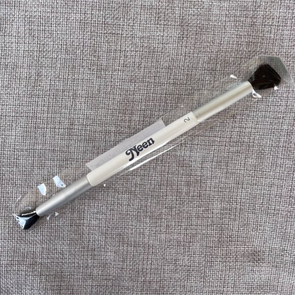 Neen No 2 Synthetic Eyeshadow Brush with Dual Ends Precision Makeup Application - Picture 1 of 4